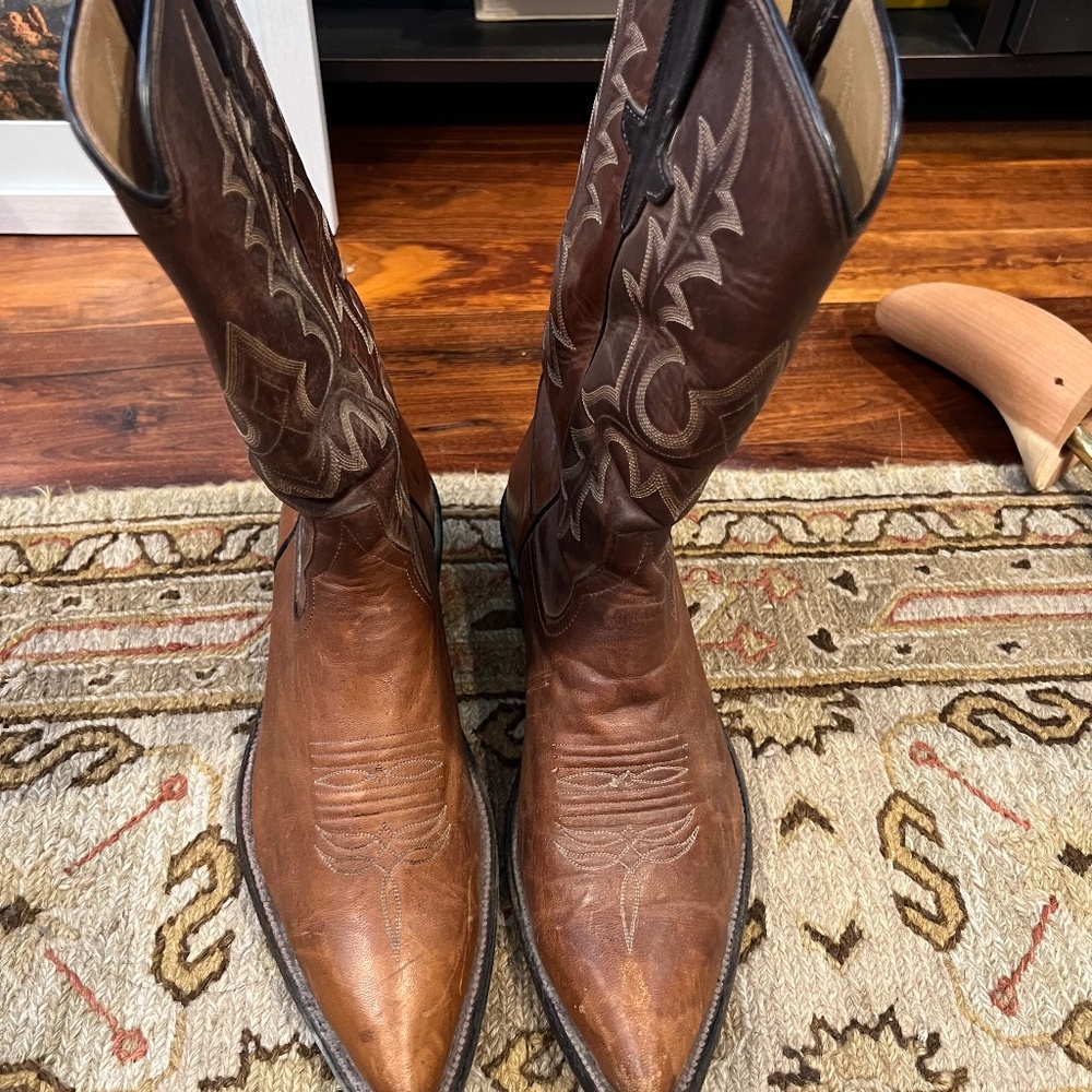 Mens brown cowboy boot